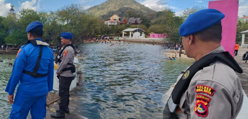 Personil Sat Polairud Polres Bima Kota, Gencar Laksanakan PAM Pengamaman Obyek Witasa Pantai Lawata 