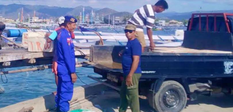 Dekatkan Diri Dengan Warga, Polairud Polres Bima Kota Monitor Nelayan di Pelabuhan Sape
