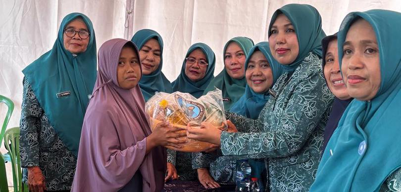 Selasa Menyapa, TP.PKK Kabupaten Bima Gelar Penyuluhan dan Pembagian Paket Sembako